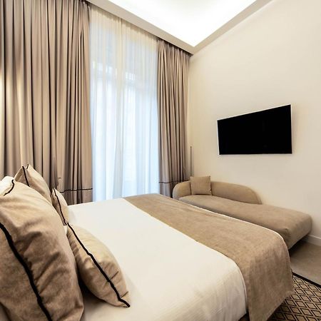 Mamalu - Studios And Suites Napoli Bagian luar foto