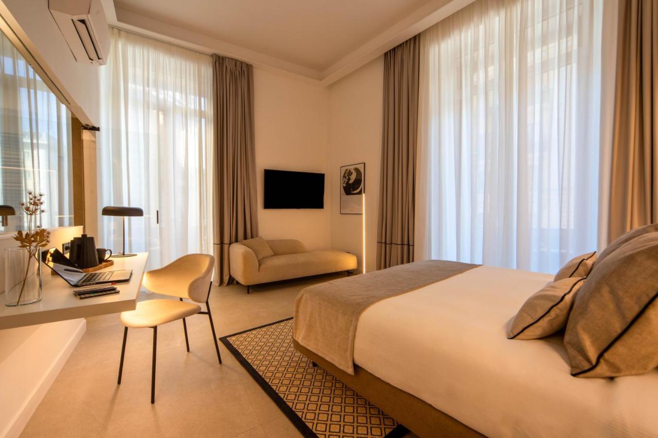 Mamalu - Studios And Suites Napoli Bagian luar foto