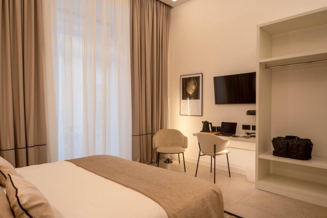 Mamalu - Studios And Suites Napoli Bagian luar foto