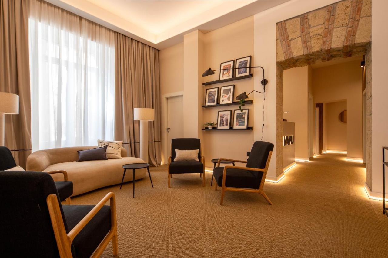 Mamalu - Studios And Suites Napoli Bagian luar foto