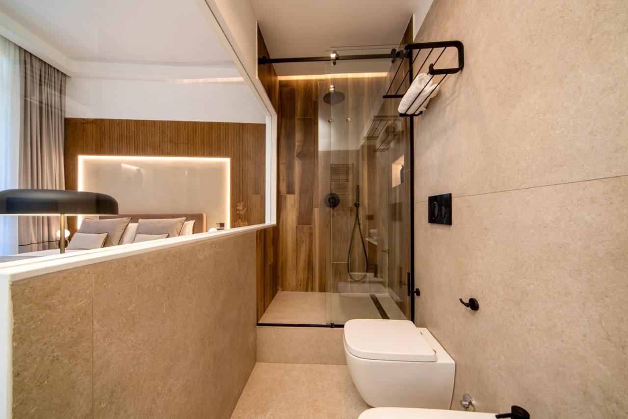 Mamalu - Studios And Suites Napoli Bagian luar foto