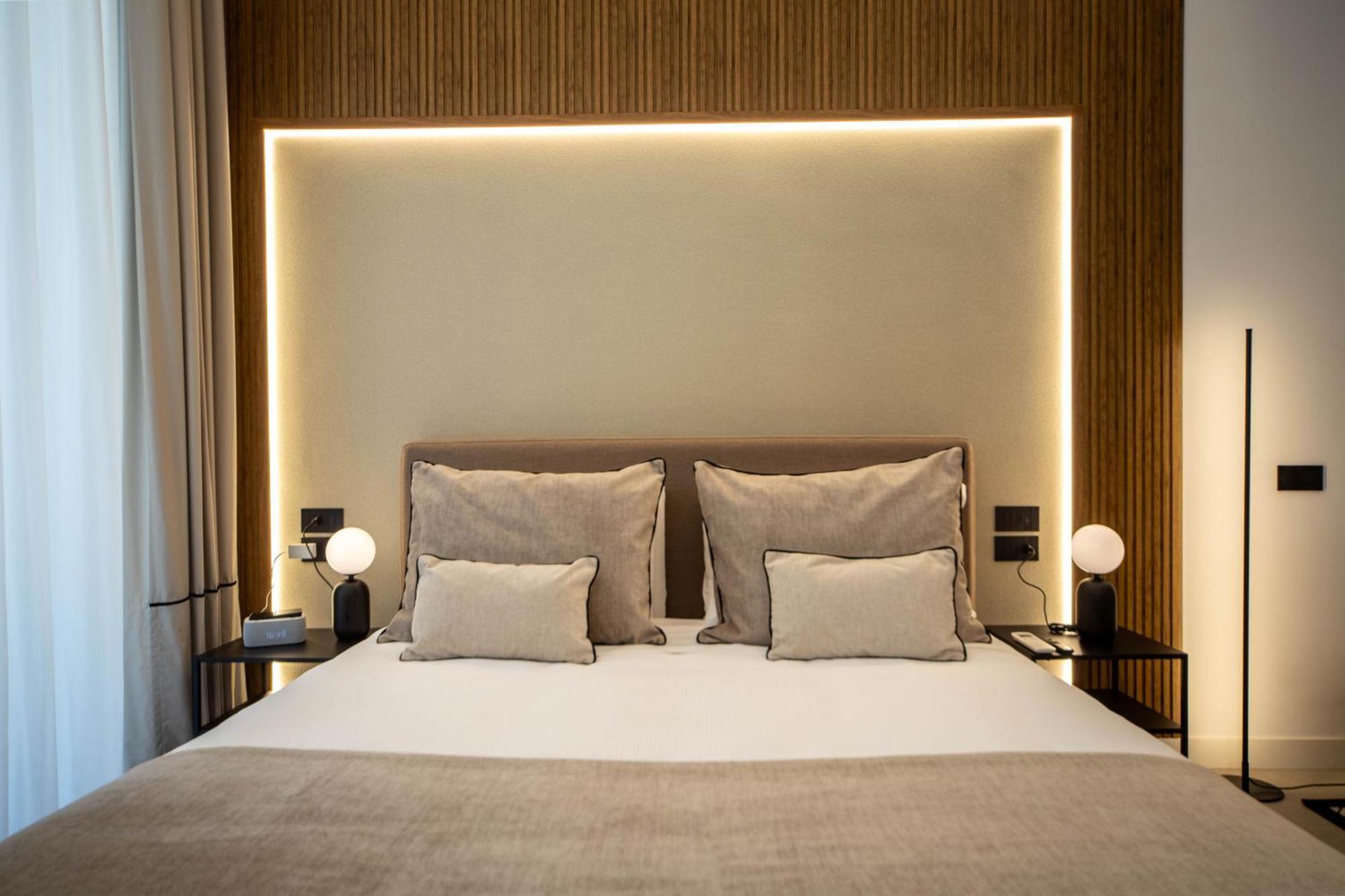Mamalu - Studios And Suites Napoli Bagian luar foto