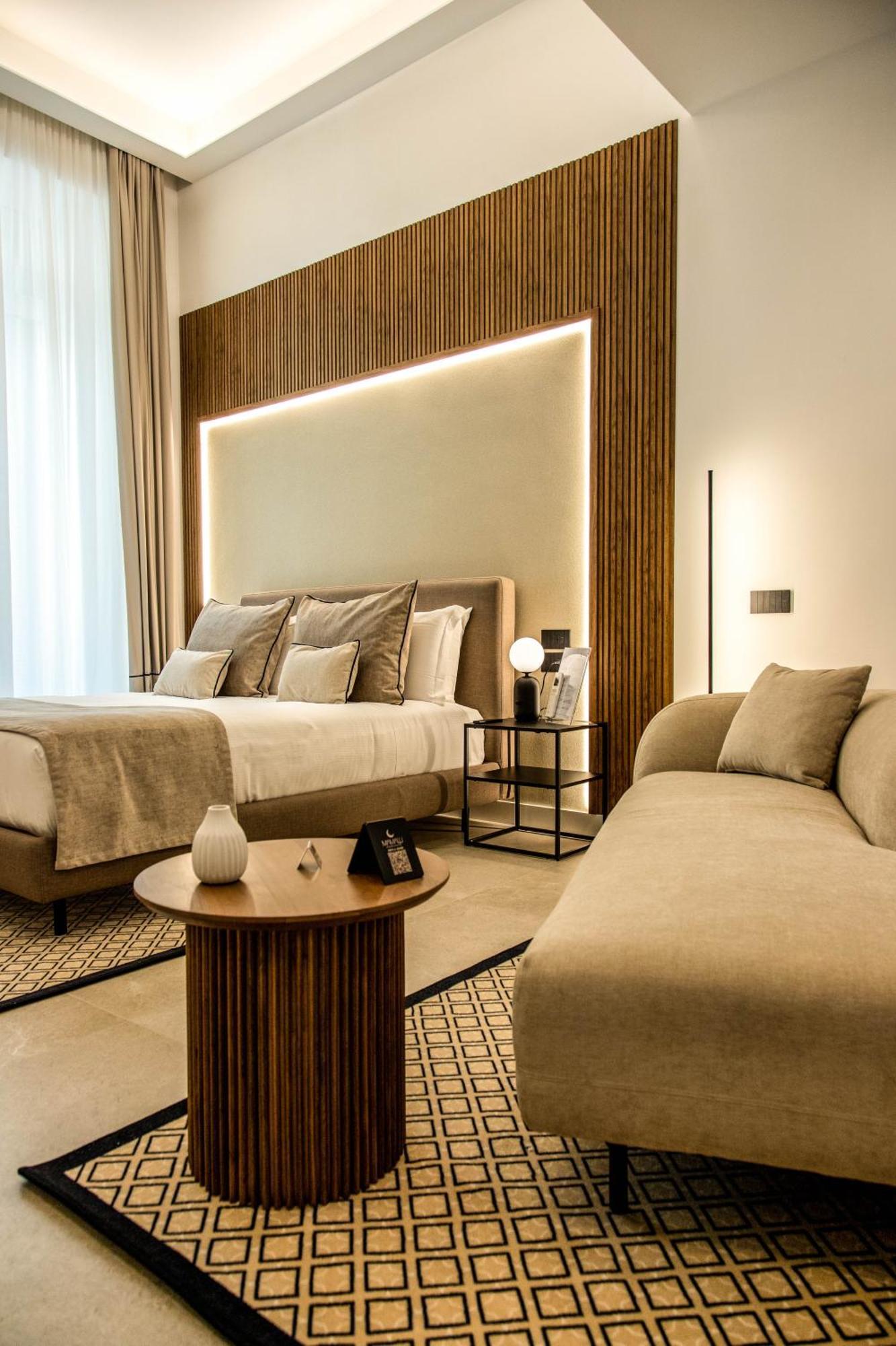 Mamalu - Studios And Suites Napoli Bagian luar foto