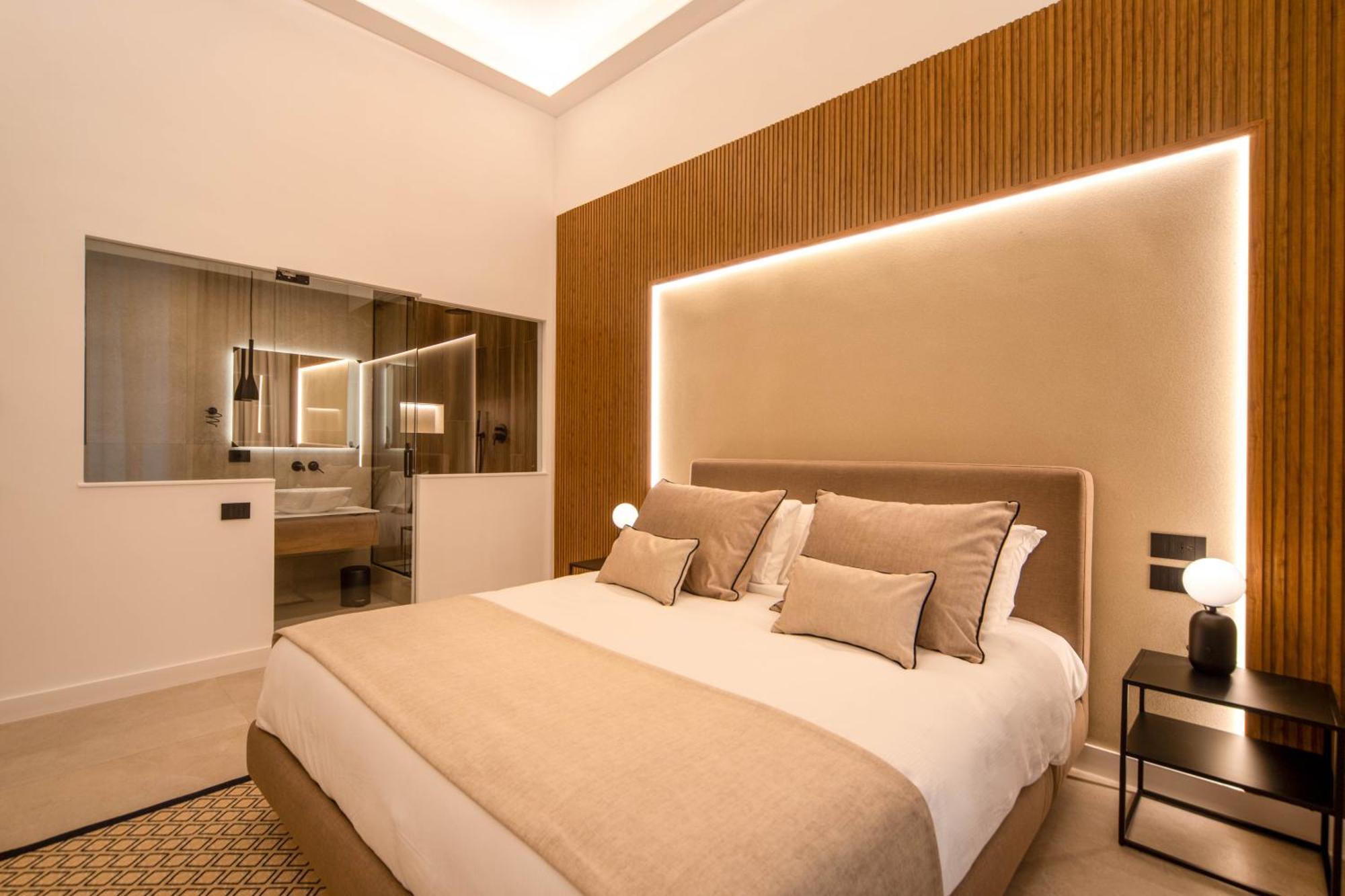 Mamalu - Studios And Suites Napoli Bagian luar foto