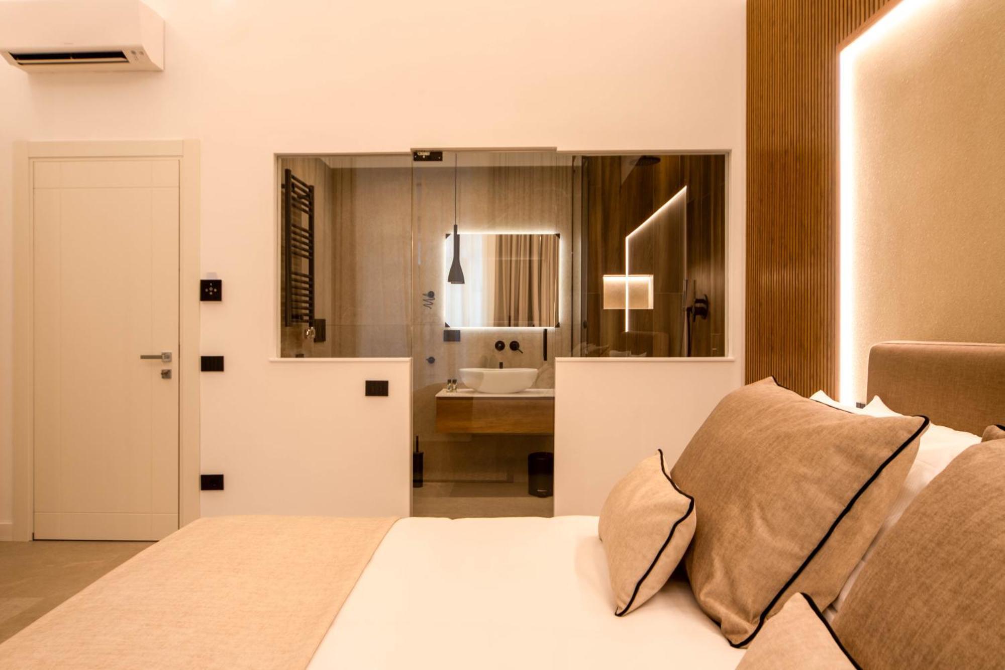 Mamalu - Studios And Suites Napoli Bagian luar foto