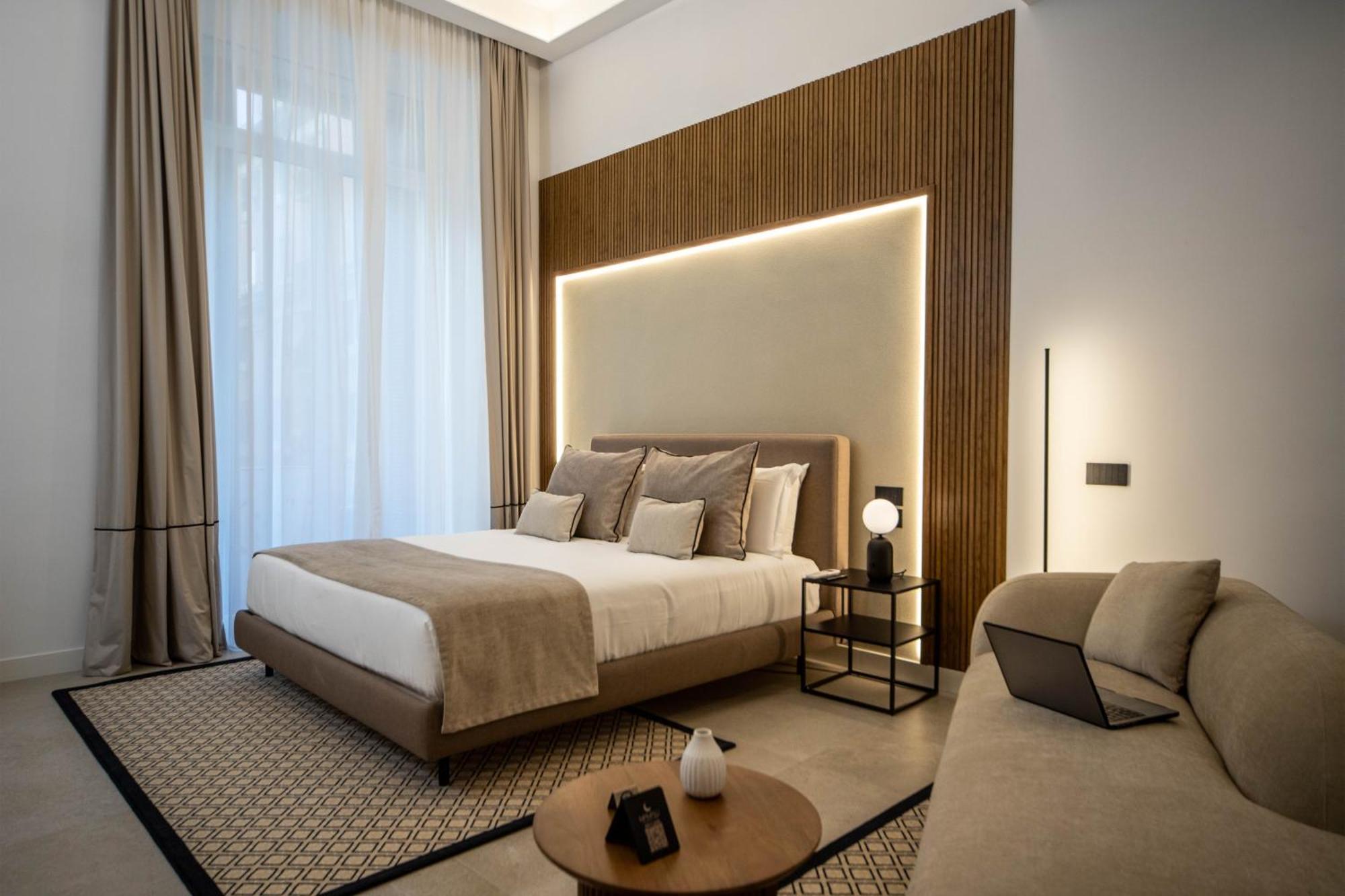 Mamalu - Studios And Suites Napoli Bagian luar foto