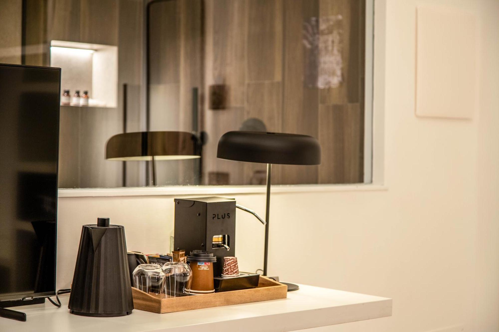 Mamalu - Studios And Suites Napoli Bagian luar foto